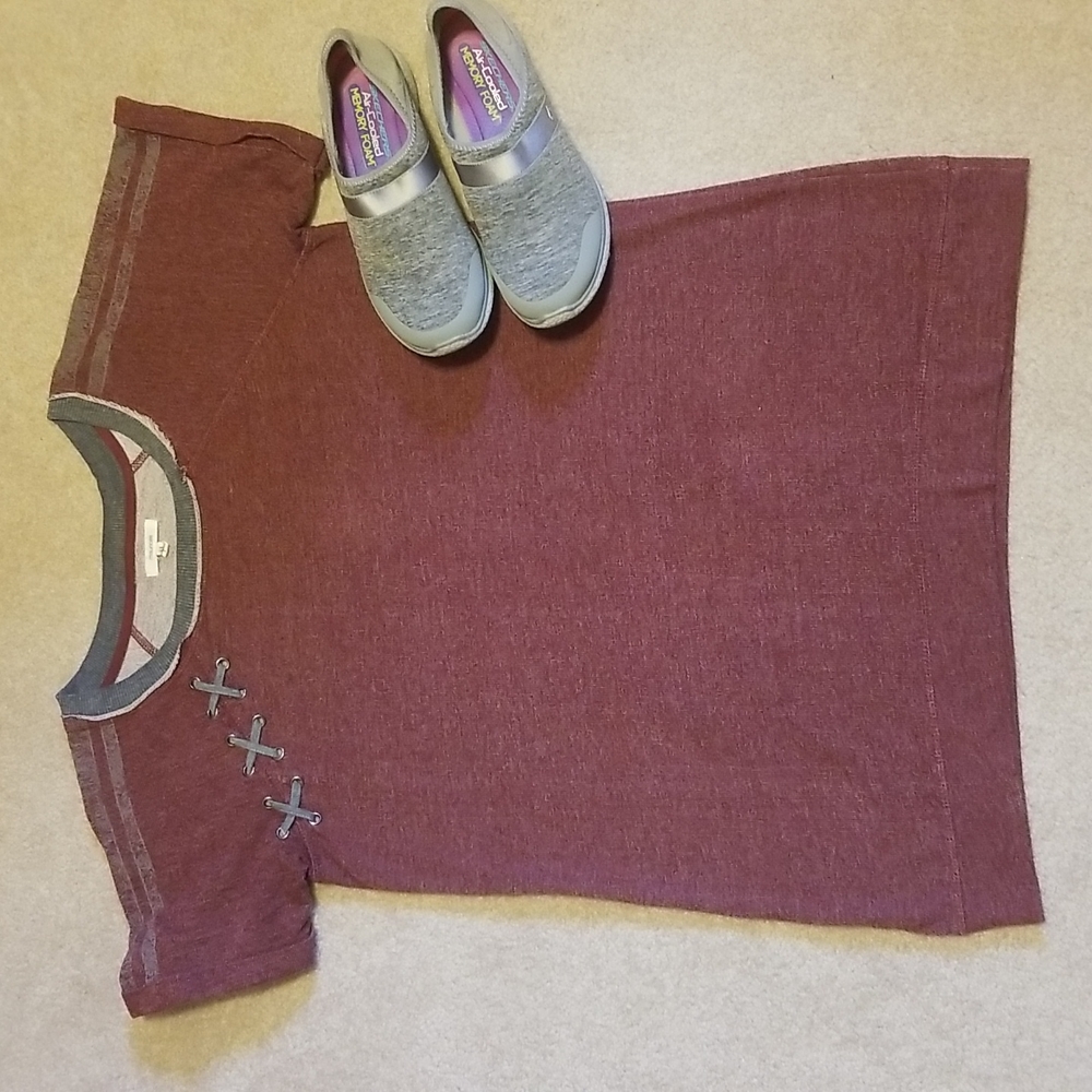 Maurices short sleeve sweatshirt size L